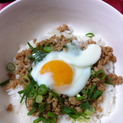 丼にのせました〜！
見た目イマイチですが美味しく頂きました♡